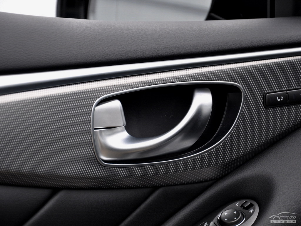 英菲尼迪Q50內(nèi)飾高清大圖