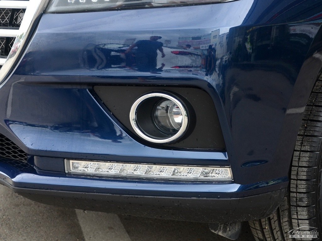 風(fēng)尚藍哈弗H2車頭外觀圖片