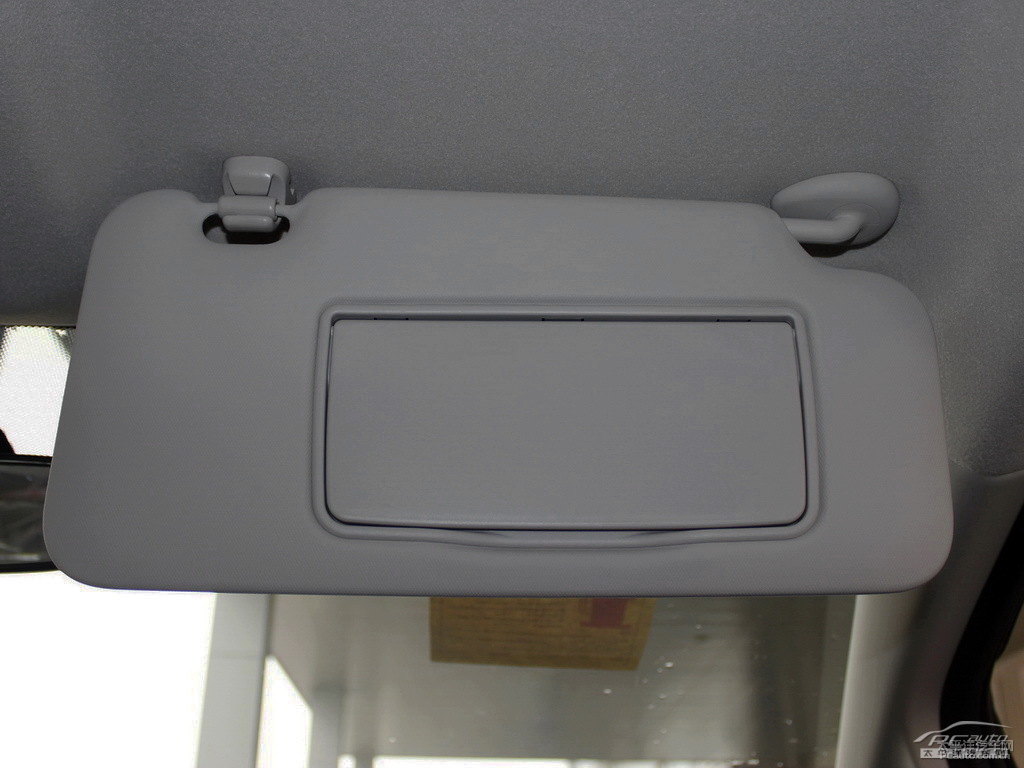 星光銀飛度車廂內(nèi)飾圖片