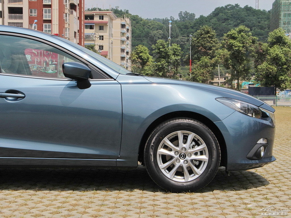 星際藍(lán)馬自達(dá)3 昂克賽拉車身外觀圖片