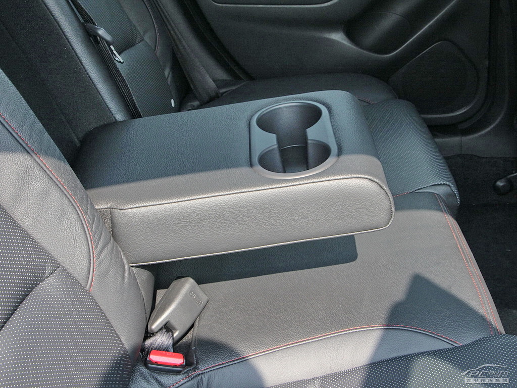 馬自達(dá)3 昂克賽拉空間高清大圖