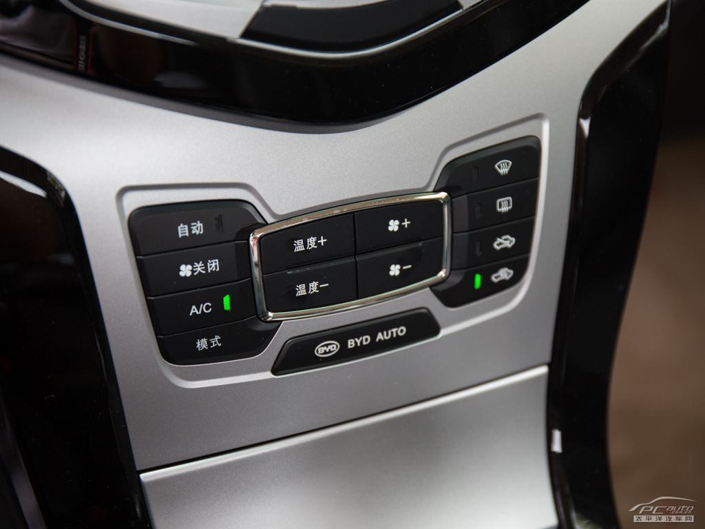 速銳內(nèi)飾高清大圖