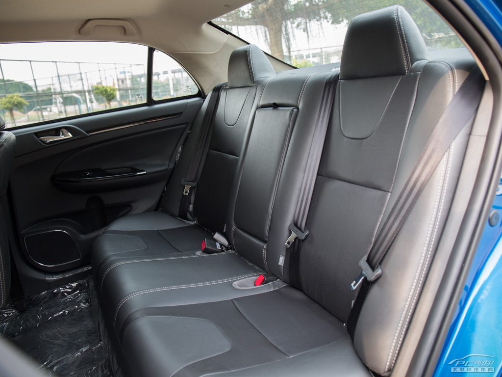 速銳內(nèi)飾高清大圖