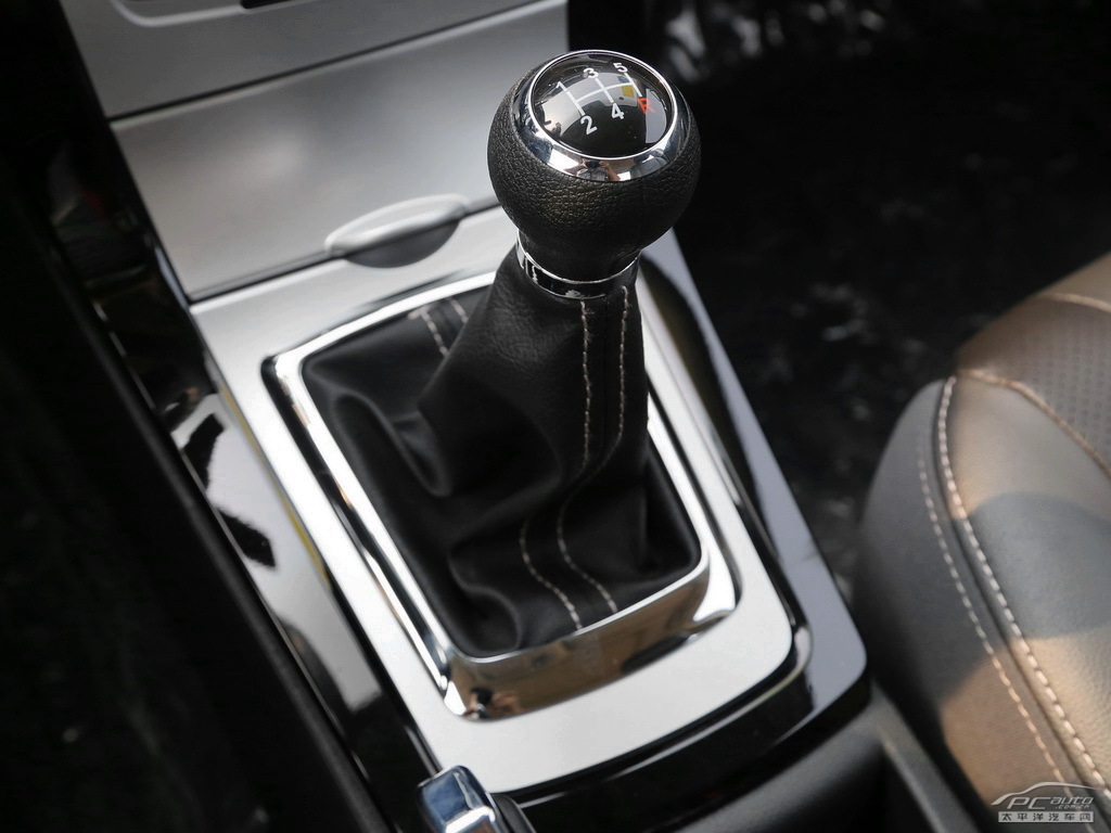 速銳內(nèi)飾高清大圖