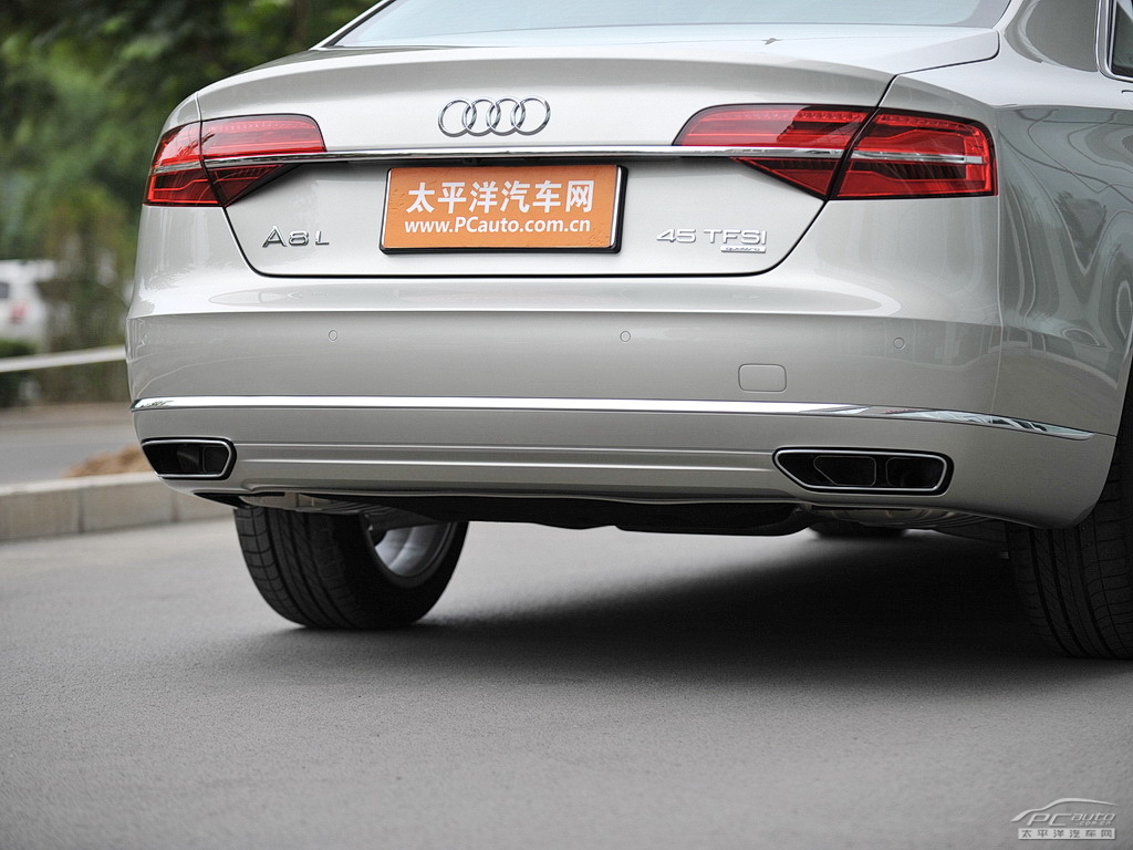 奧迪A8L外觀高清大圖