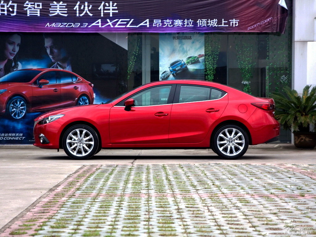 魂動(dòng)紅馬自達(dá)3 昂克賽拉整車外觀外觀圖片