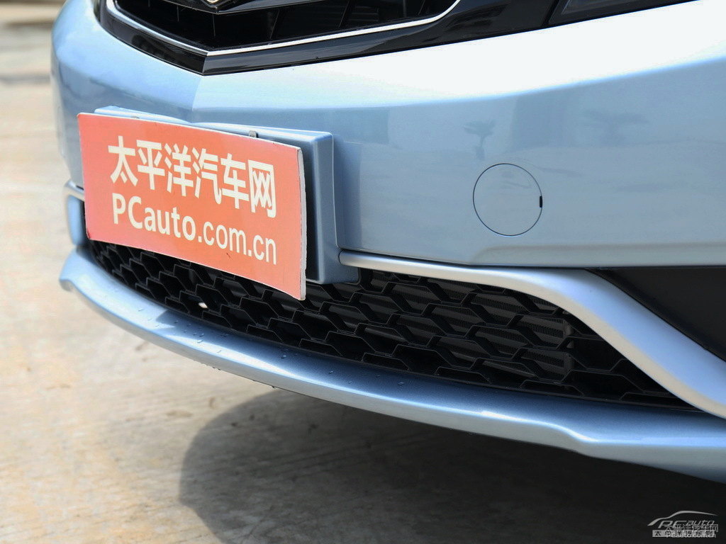海洋藍(lán)新帝豪車(chē)頭外觀圖片