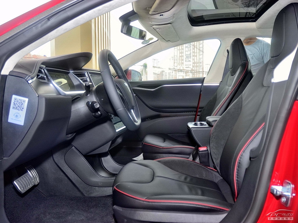 Model S內(nèi)飾高清大圖