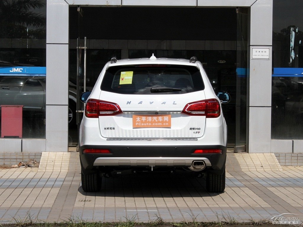 簡約白哈弗H6整車外觀外觀圖片