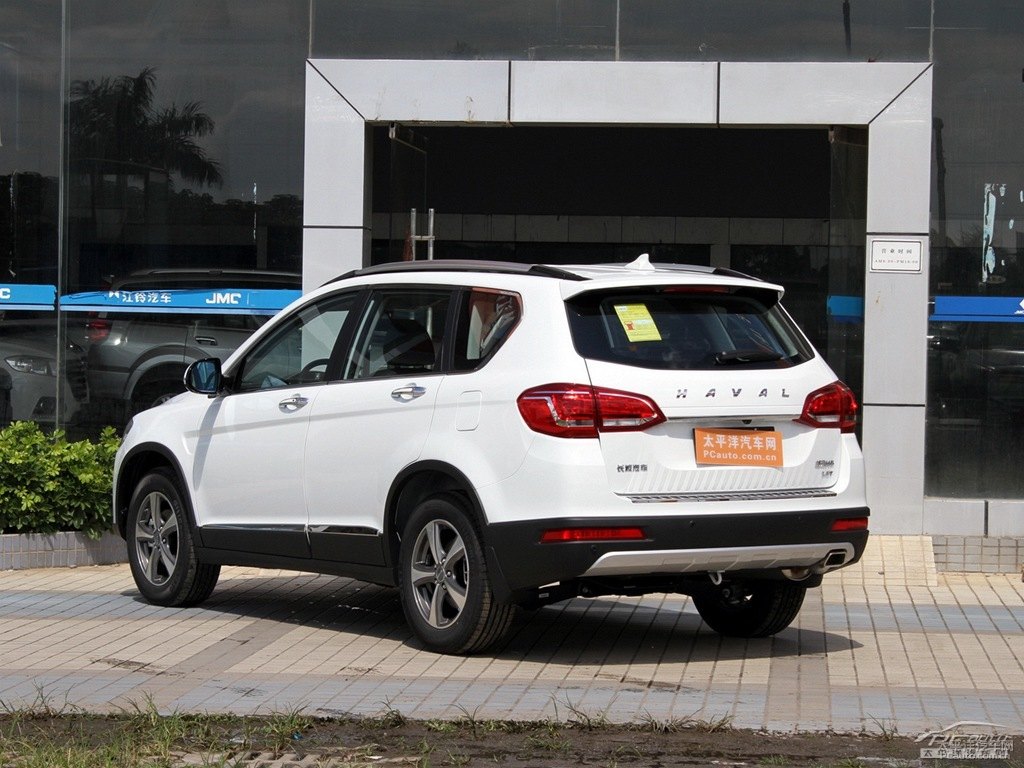 簡約白哈弗H6整車外觀外觀圖片