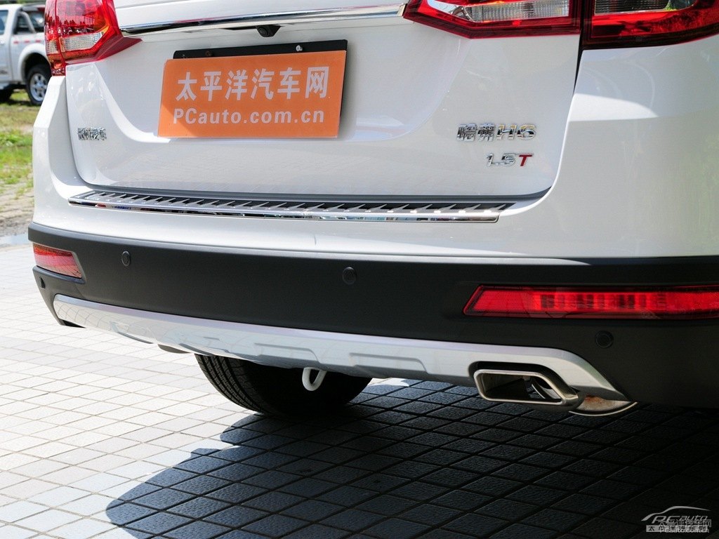 簡約白哈弗H6車尾外觀圖片