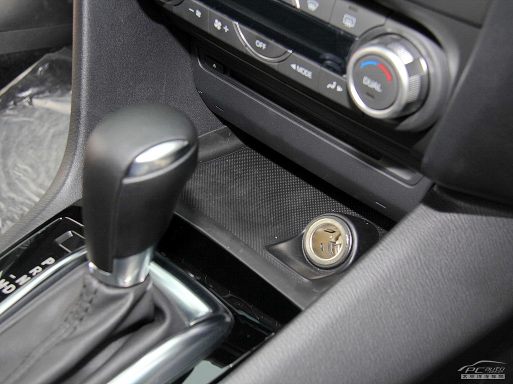 馬自達(dá)3 昂克賽拉空間高清大圖