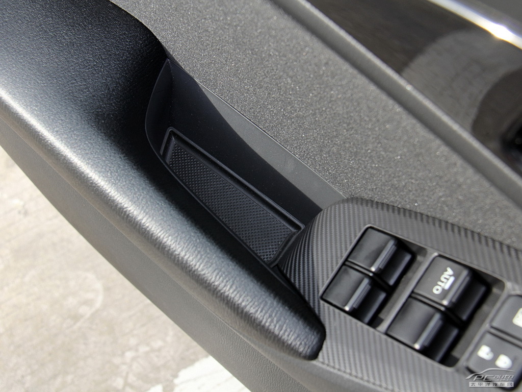 馬自達(dá)3 昂克賽拉空間高清大圖