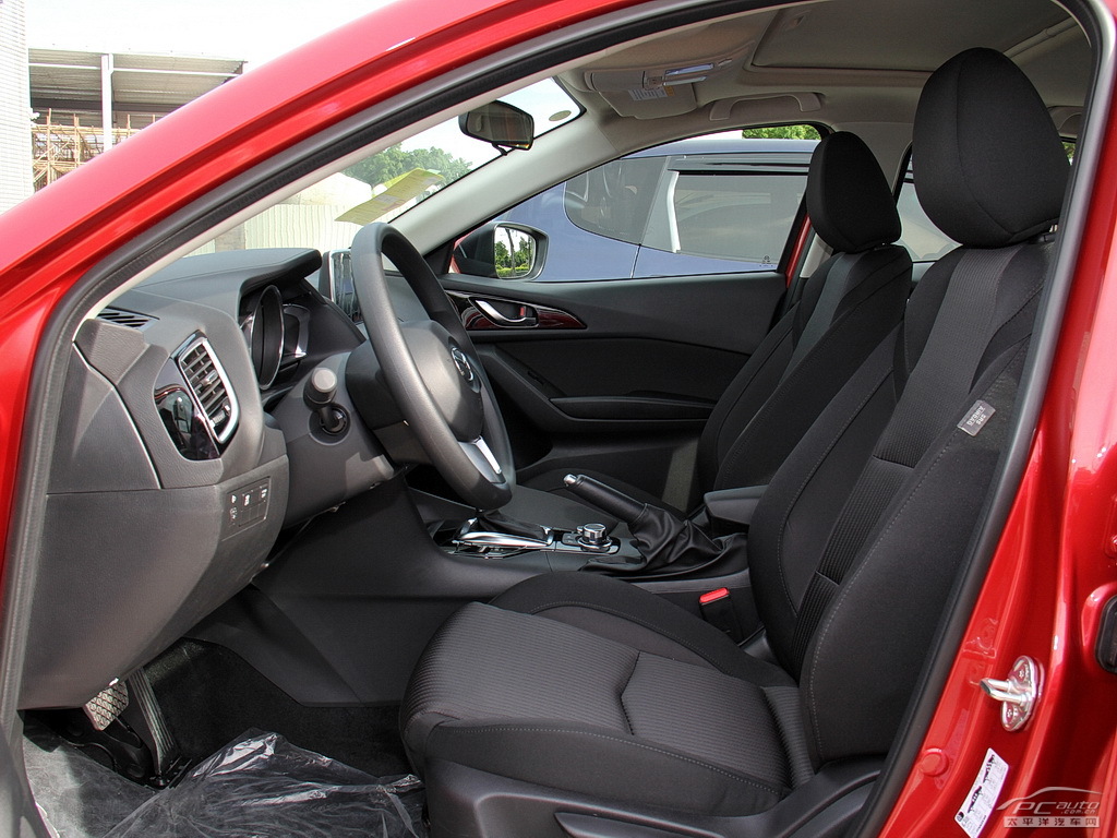 馬自達(dá)3 昂克賽拉空間高清大圖