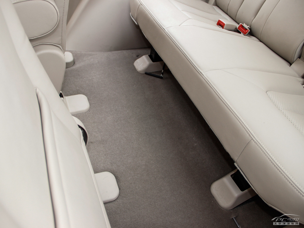 寶駿730空間高清大圖