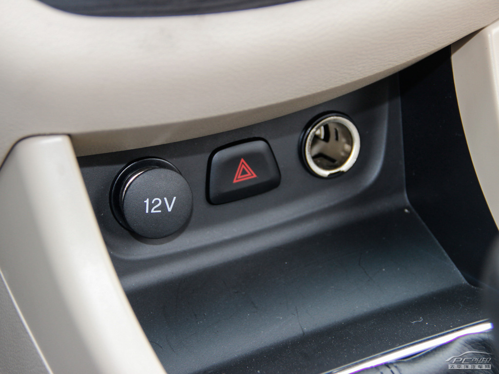 寶駿730空間高清大圖