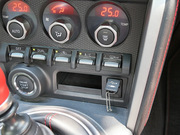 2013款 2.0L 手動豪華版 2013款 2.0L 手動豪華版