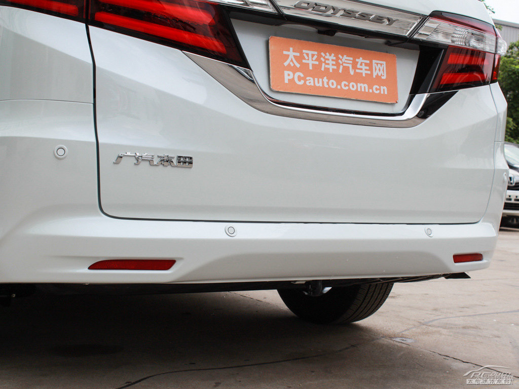 珍珠白奧德賽車尾外觀圖片
