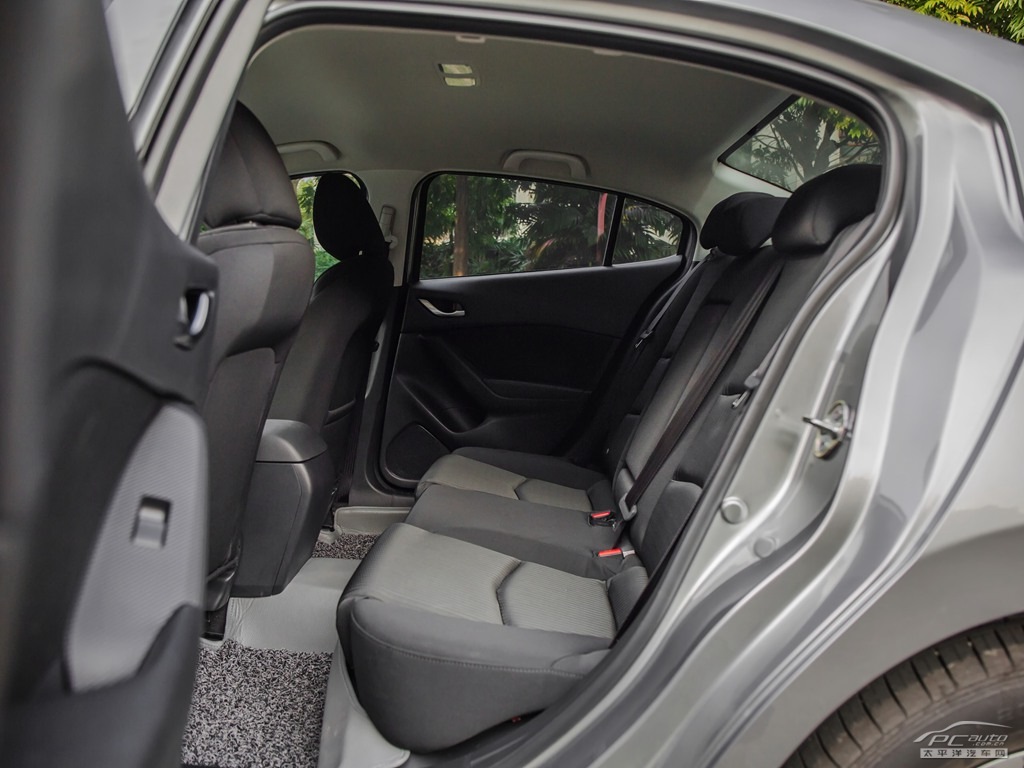 馬自達(dá)3 昂克賽拉空間高清大圖