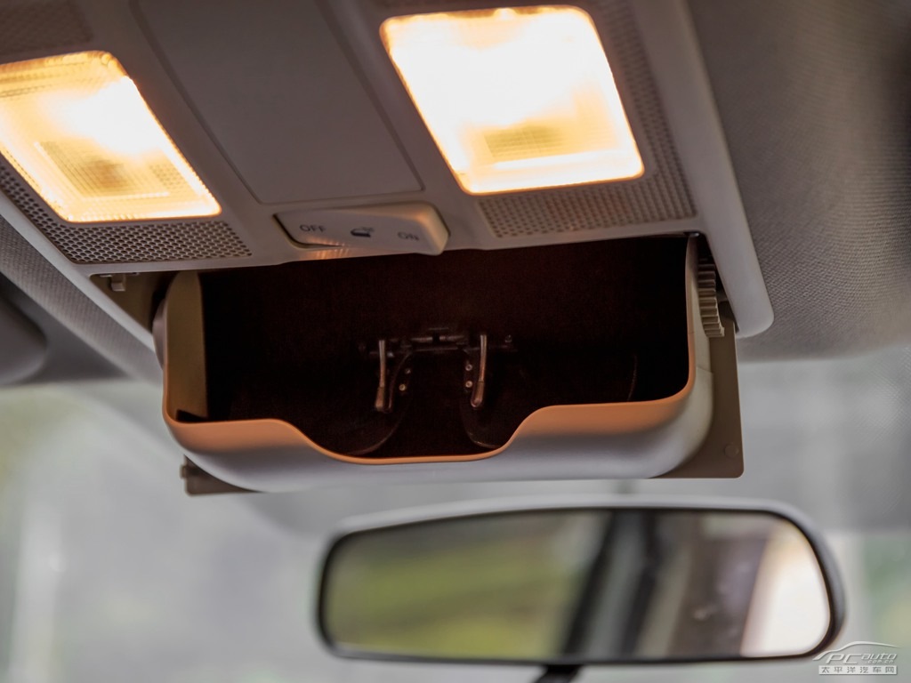 馬自達(dá)3 昂克賽拉空間高清大圖