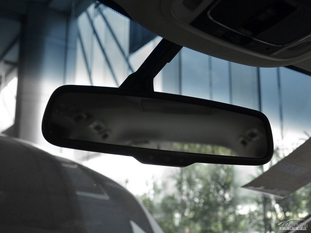 星空藍(lán)奧德賽車廂內(nèi)飾圖片