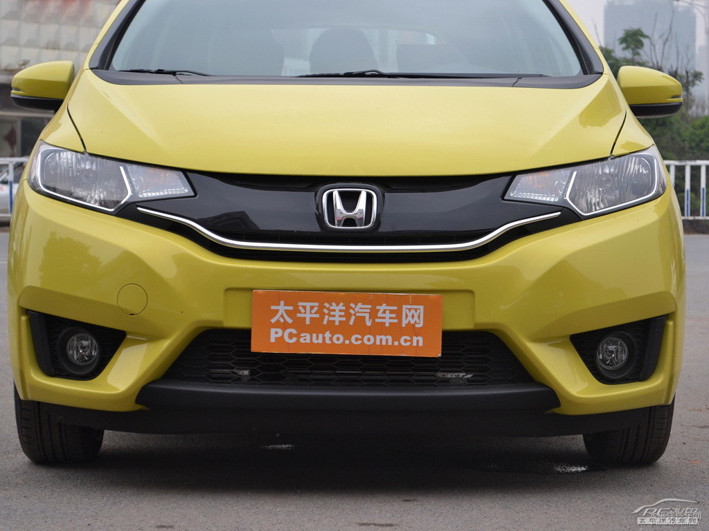 新月黃飛度車頭外觀圖片