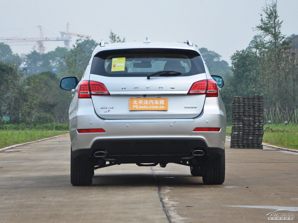 簡(jiǎn)約白哈弗H2整車(chē)外觀外觀圖片