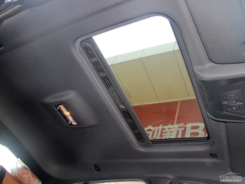 ̼ɫRX4܇(ni)DƬ