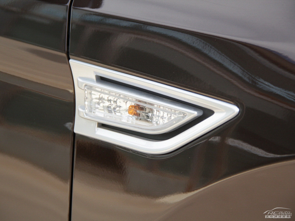 ǹ̴{ǽ݃(yu)6 SUV܇^DƬ