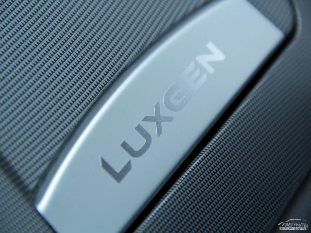 ǹ̴{ǽ݃(yu)6 SUV΃(ni)DƬ