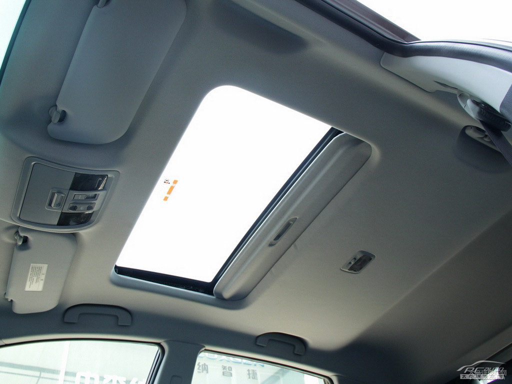 ǹ̴{ǽ݃(yu)6 SUV܇(ni)DƬ