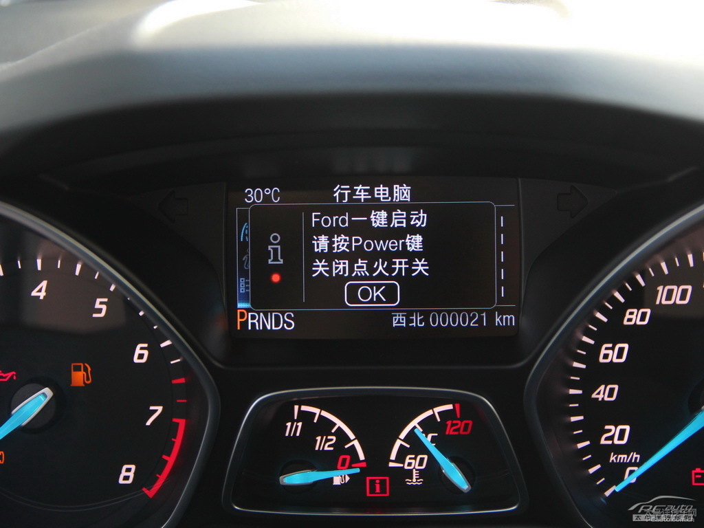 魅影灰翼虎中控內(nèi)飾圖片
