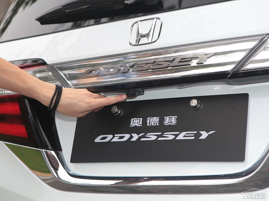 珍珠白奧德賽車尾外觀圖片