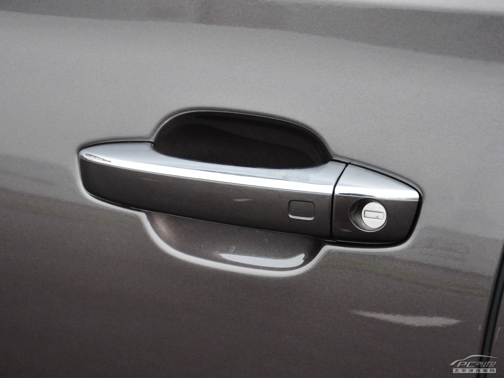 奧迪A8L外觀高清大圖