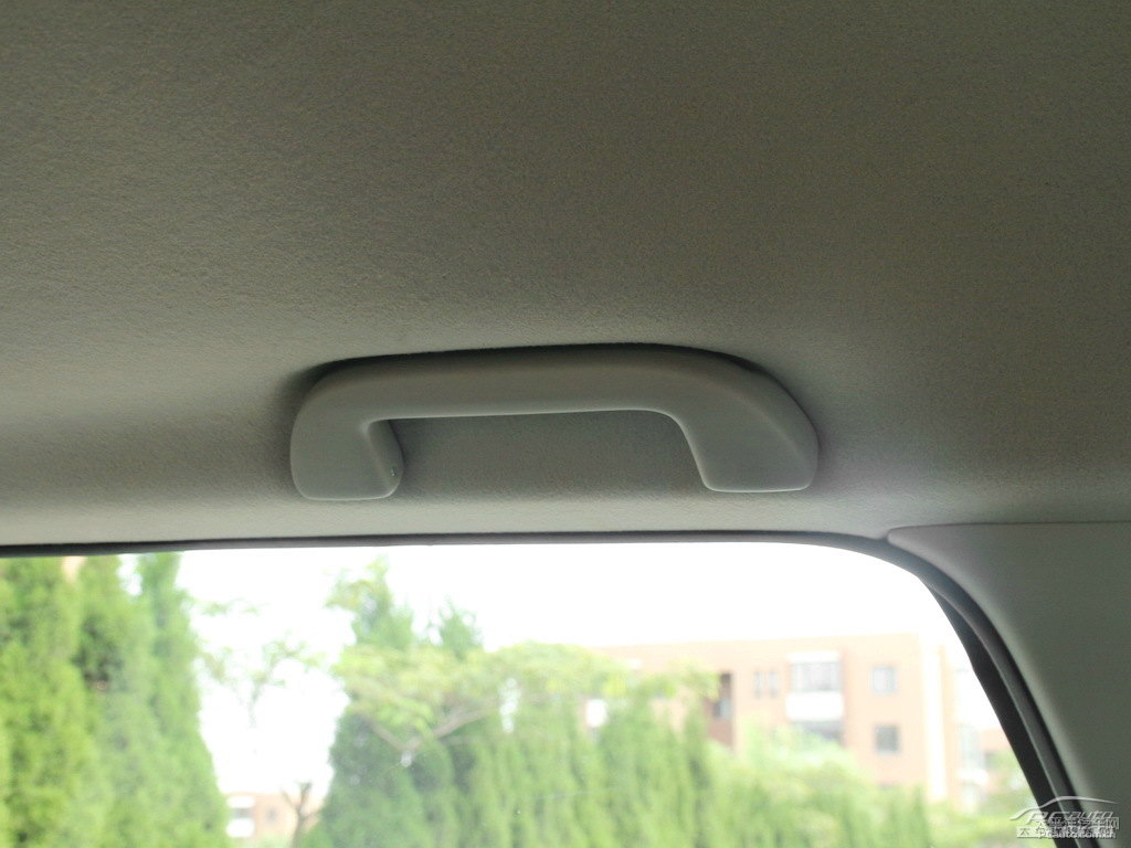 奧夫特黑飛度車廂內(nèi)飾圖片