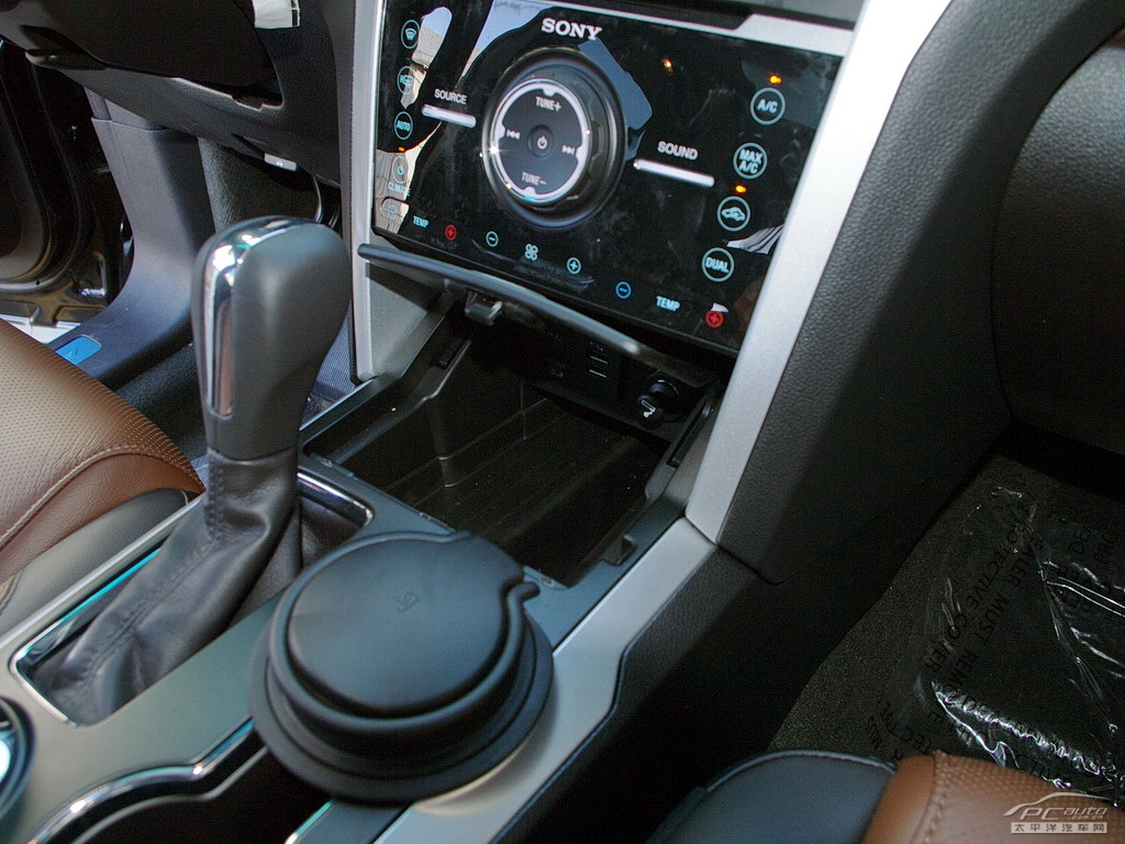 探險者(進口)空間高清大圖