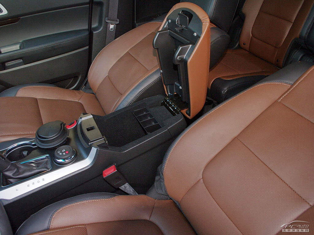 探險者(進口)空間高清大圖