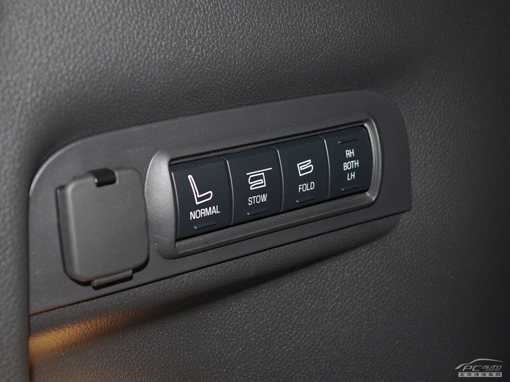 探險者(進口)空間高清大圖