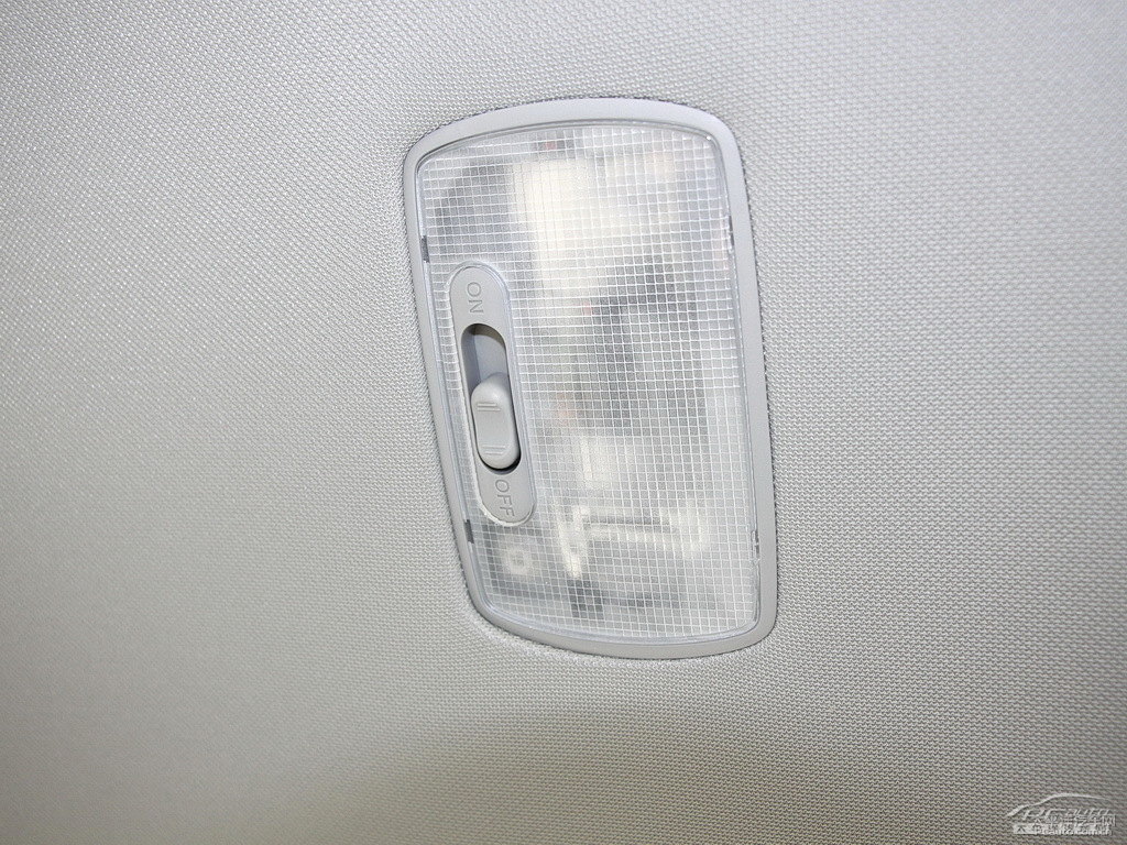 鈦金銀思域車廂內飾圖片