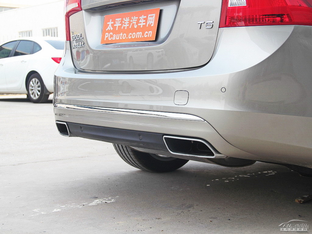 海貝灰沃爾沃S60車尾外觀圖片