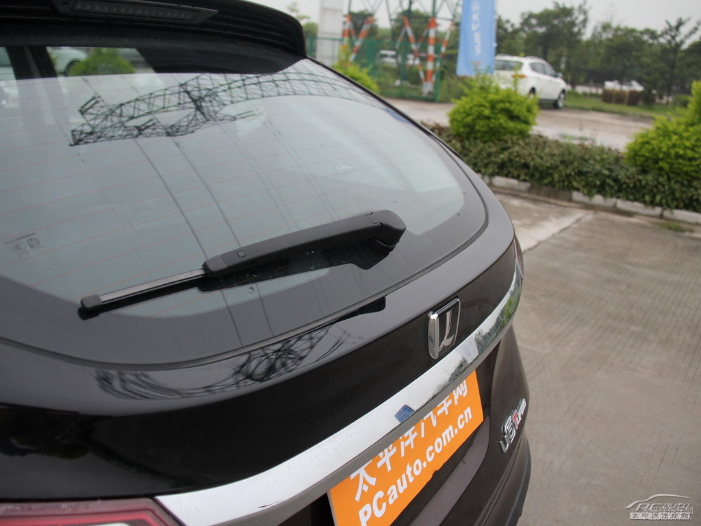 ǹ̴{ǽ݃(yu)6 SUV܇β^DƬ