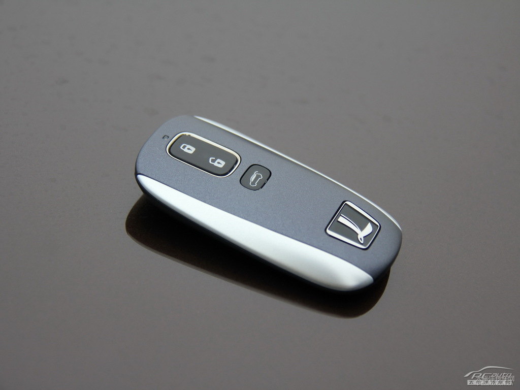 ǹ̴{ǽ݃(yu)6 SUV(ji)(ji)DƬ