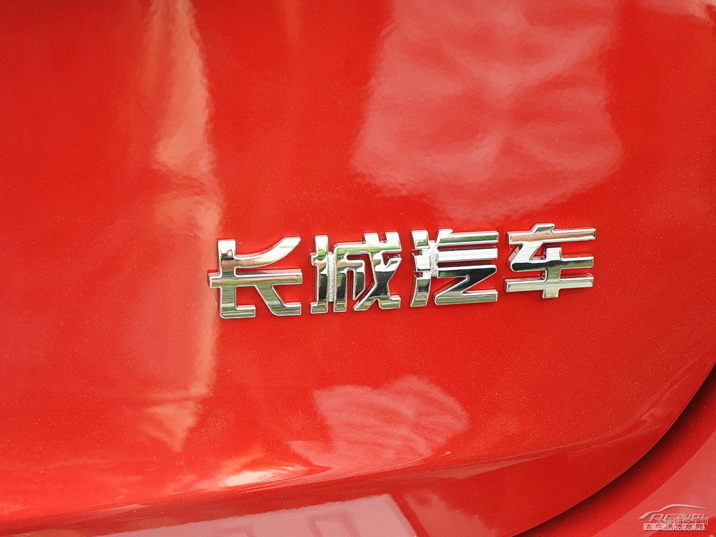 中國(guó)紅哈弗H2車尾外觀圖片