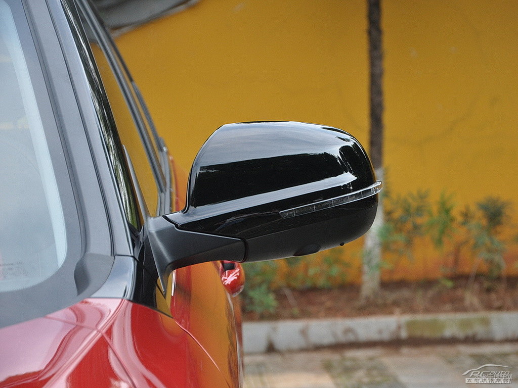 中國(guó)紅哈弗H2車身外觀圖片