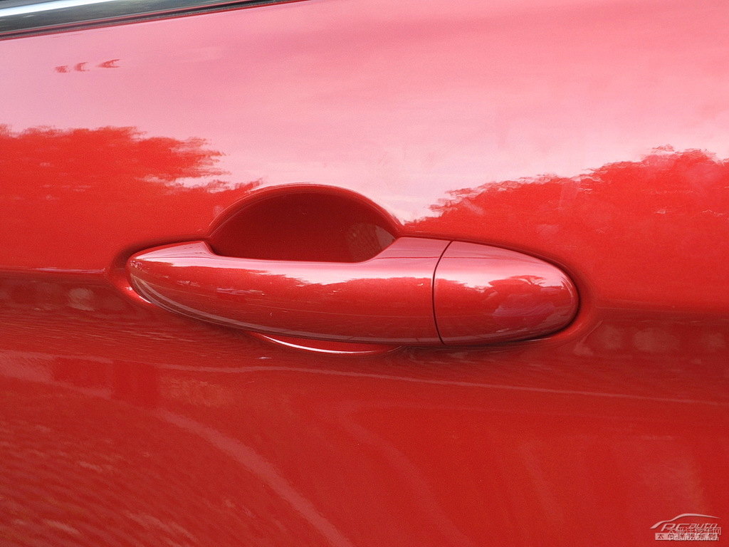 中國紅哈弗H2車身外觀圖片
