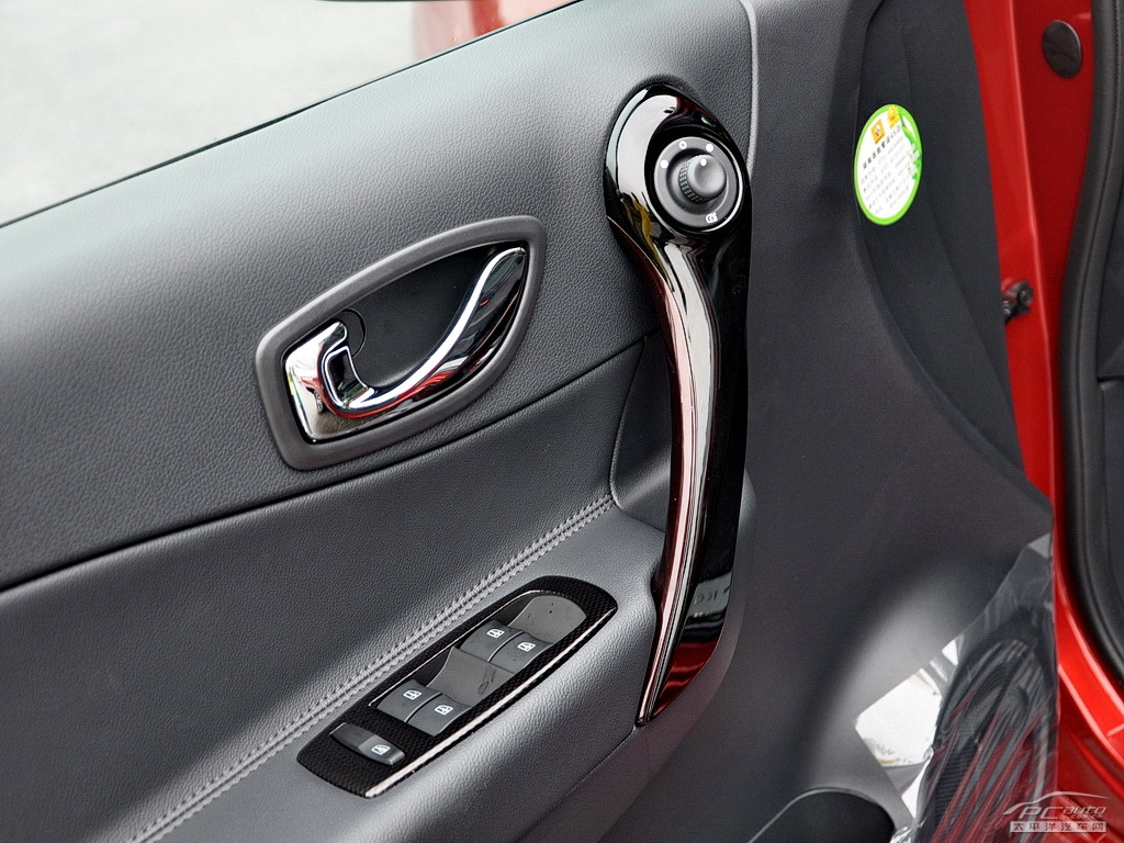 科雷傲(進(jìn)口)內(nèi)飾高清大圖