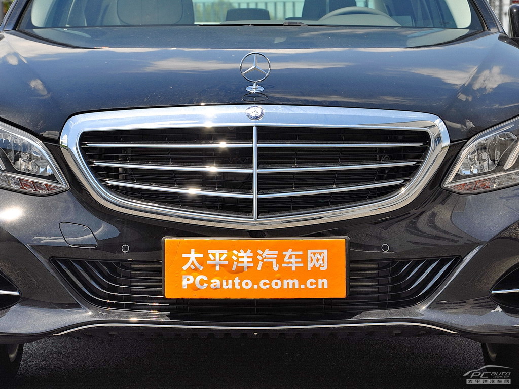 奔馳E級(jí)外觀高清大圖