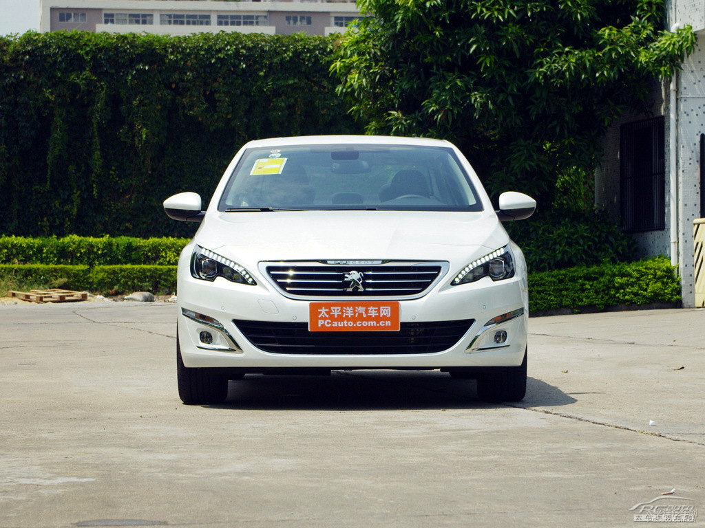 珠光白標致408整車外觀外觀圖片