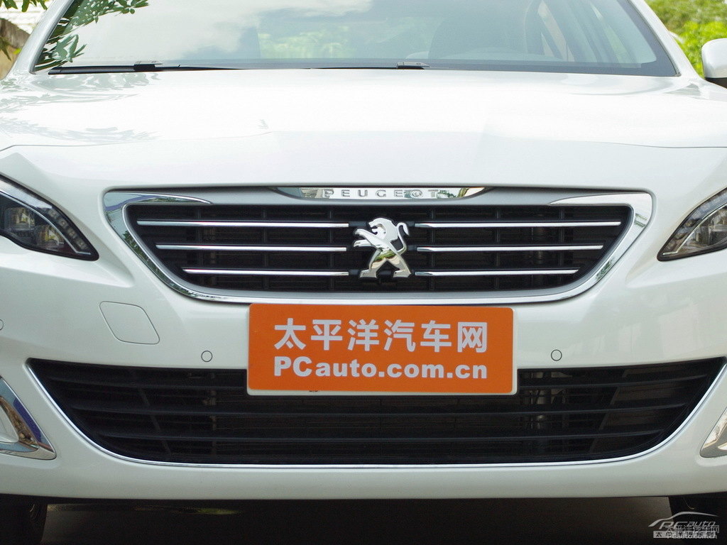 珠光白標(biāo)致408車頭外觀圖片