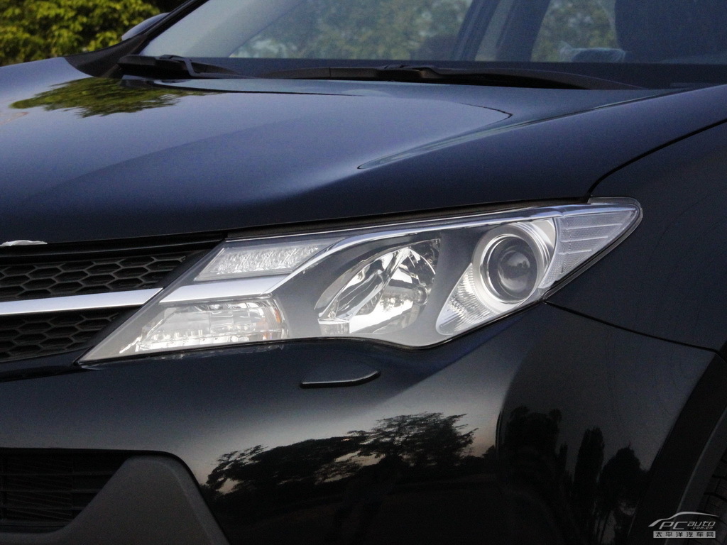 RAV4榮放外觀高清大圖
